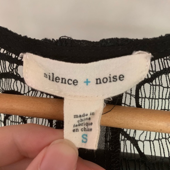 Urban Outfitters Black Lace Tank - Picture 4 of 9